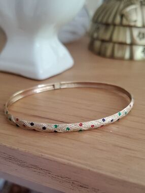 Vintage 90s Delicate 10K Gold Bangle Bracelet Multicolor Enamel Stone Accents